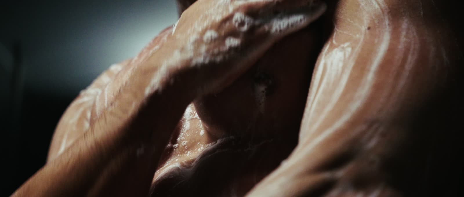 Shaving & Showergel, Standbilder 1