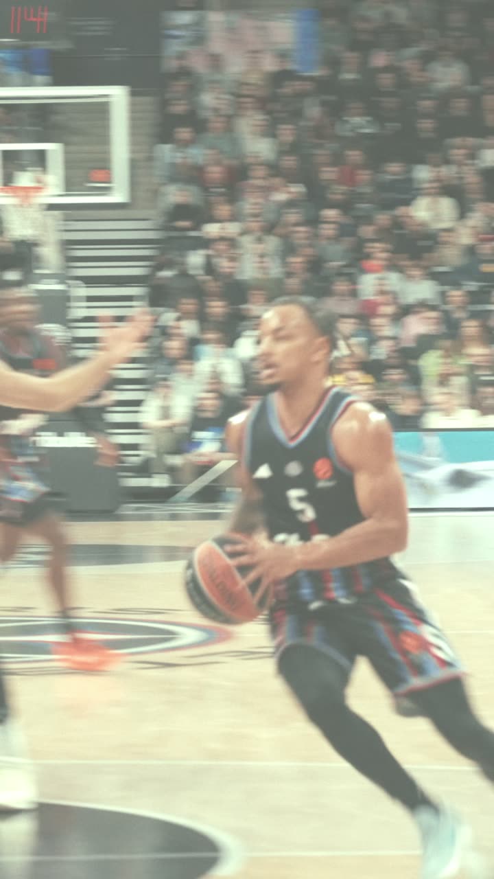 Game Night, Standbilder 1